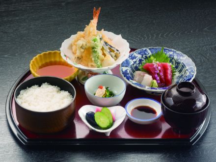 写真：和食膳イメージ